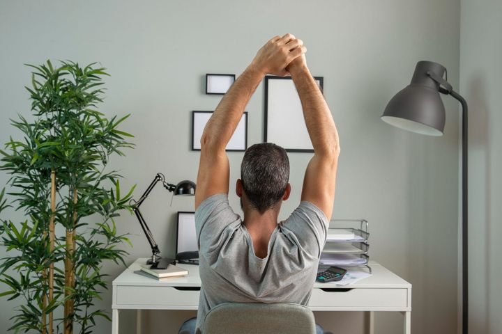 Mini Office Workouts: Practical Tips for Daily Energy