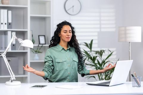 Workplace Yoga Routine: A Simple Guide to Daily Wellness